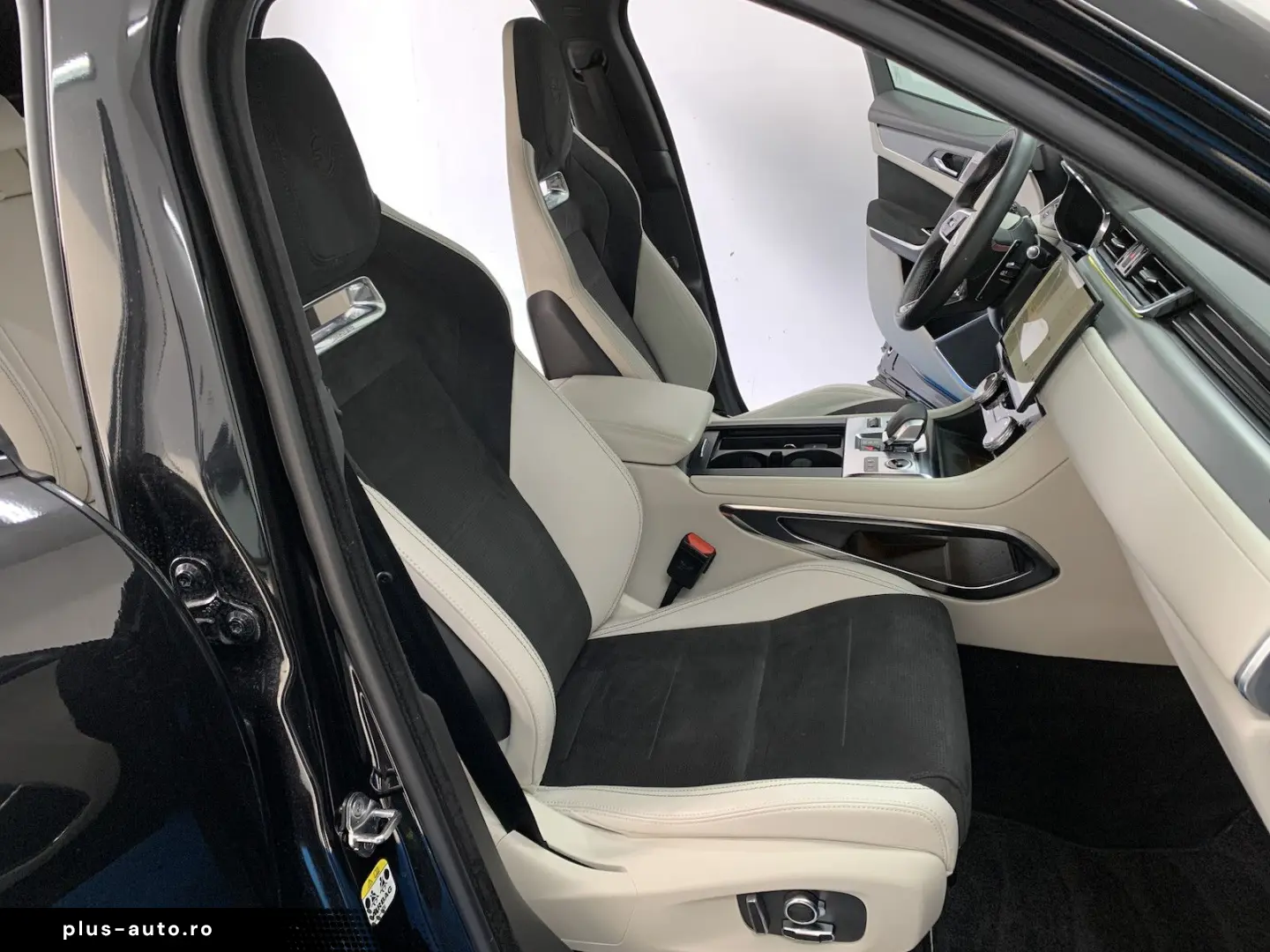 JAGUAR F-Pace SVR SVR P575 Edition 1988   394