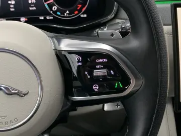 JAGUAR F-Pace SVR SVR P575 Edition 1988   394