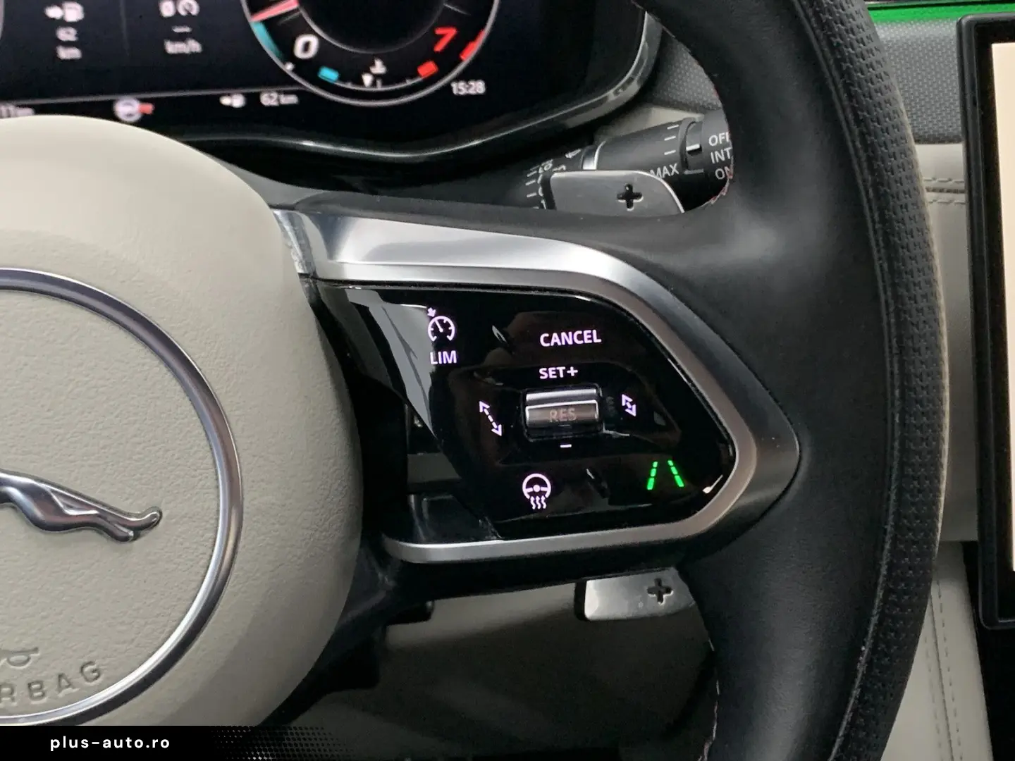 JAGUAR F-Pace SVR SVR P575 Edition 1988   394