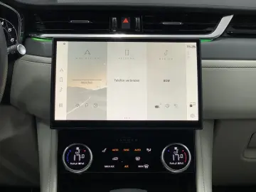 JAGUAR F-Pace SVR SVR P575 Edition 1988   394