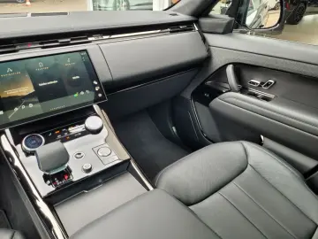 LAND ROVER Range Rover Sport P440e Dynamic HSE Pano Standhz