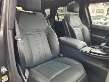 LAND ROVER Range Rover Sport P440e Dynamic HSE Pano Standhz
