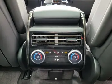 LAND ROVER Range Rover Sport P440e Dynamic HSE Pano Standhz