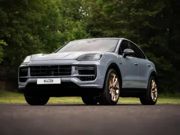 PORSCHE Cayenne Coupe Turbo E-Hybrid GT-Paket 8xAlu