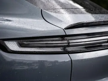 PORSCHE Cayenne Coupe Turbo E-Hybrid GT-Paket 8xAlu