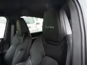 PORSCHE Cayenne Coupe Turbo E-Hybrid GT-Paket 8xAlu