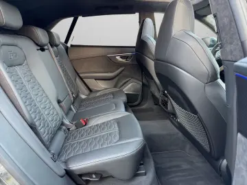 AUDI RSQ8 INDIV EXCLSV VOLL CARBON 360 B&O PANO 23