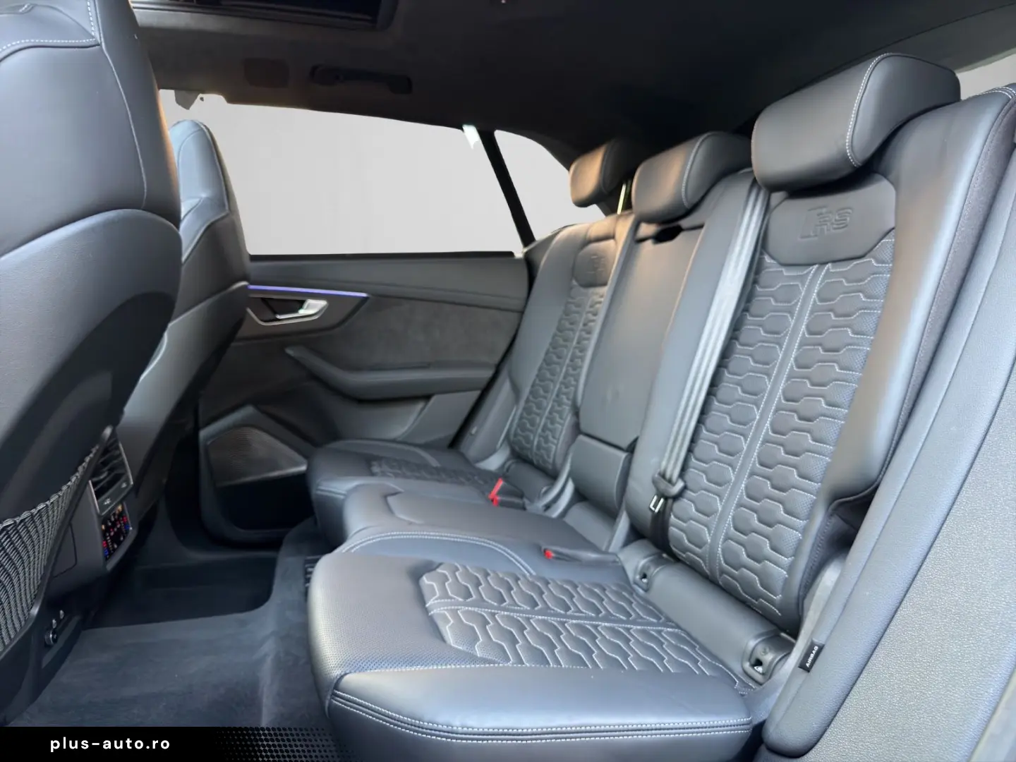 AUDI RSQ8 INDIV EXCLSV VOLL CARBON 360 B&O PANO 23