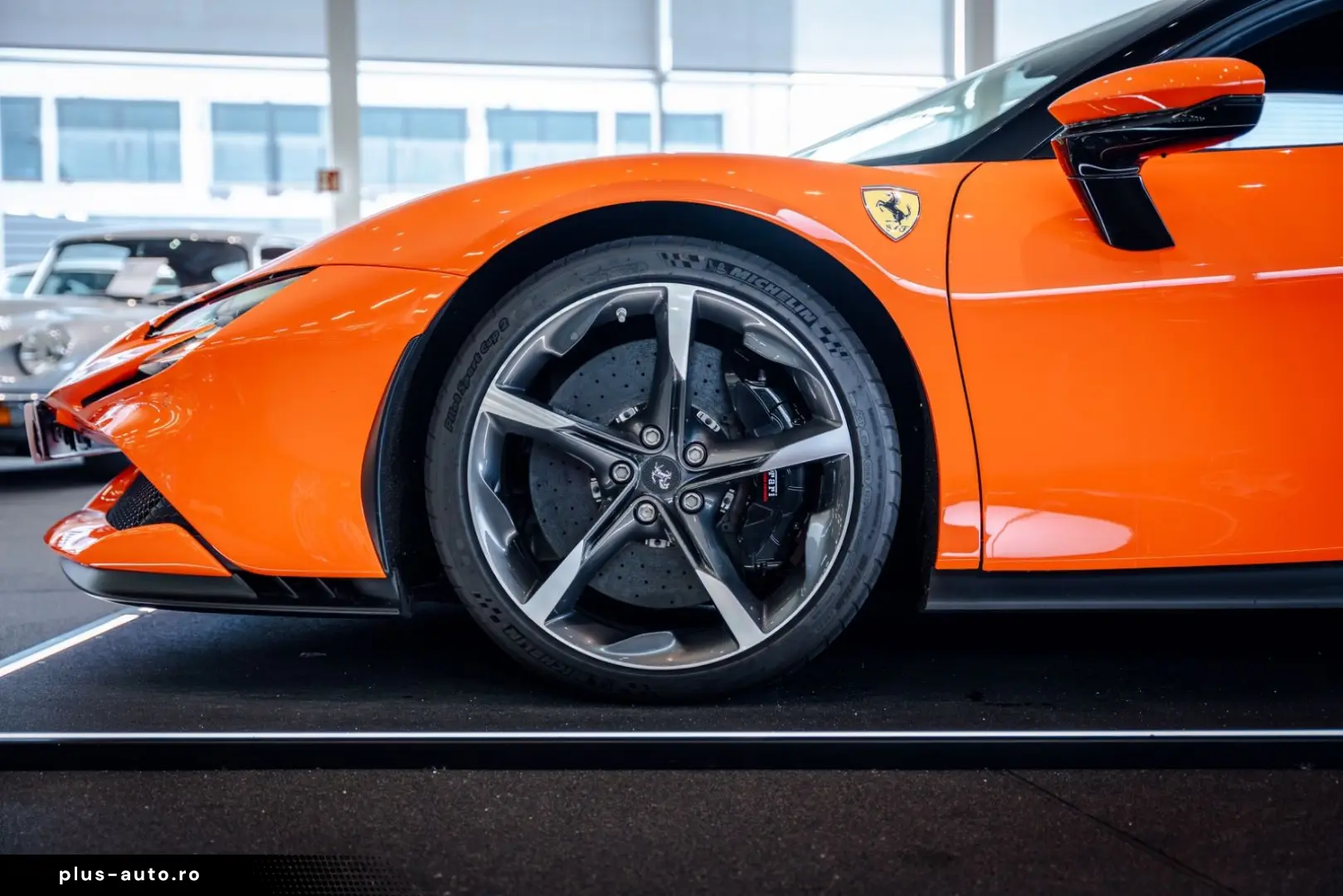 FERRARI SF90 Stradale Lift JBL Carbon Passenger-Display