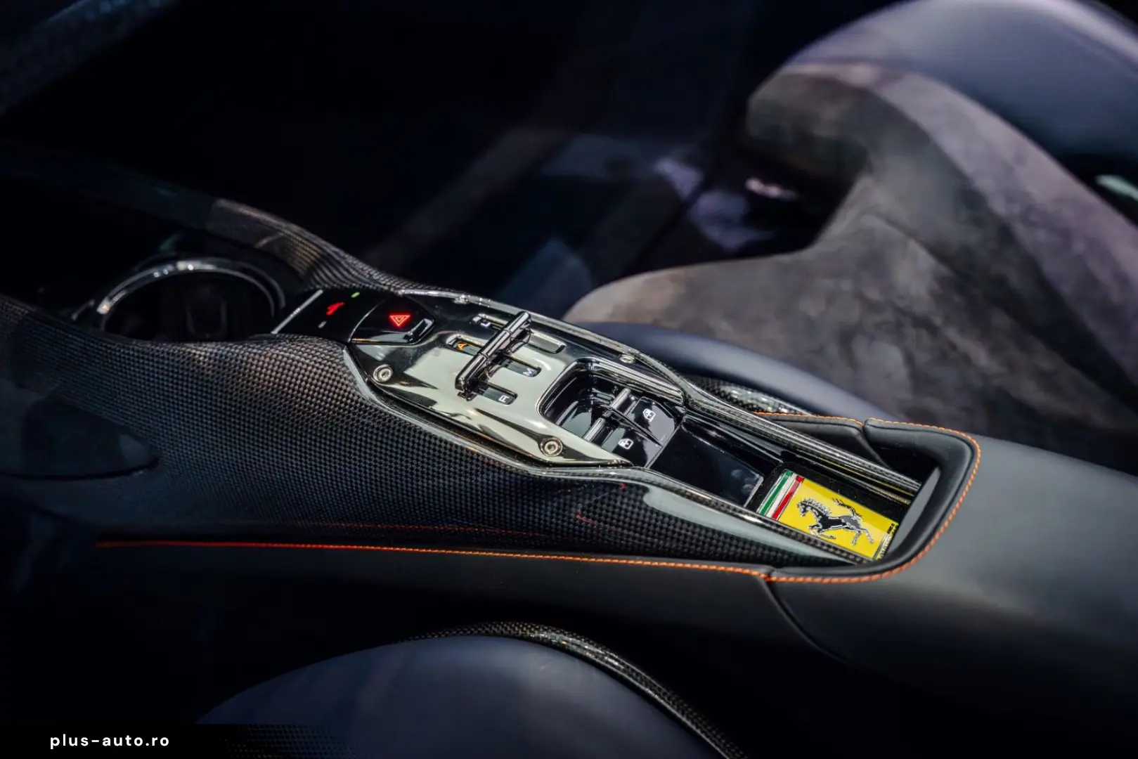 FERRARI SF90 Stradale Lift JBL Carbon Passenger-Display