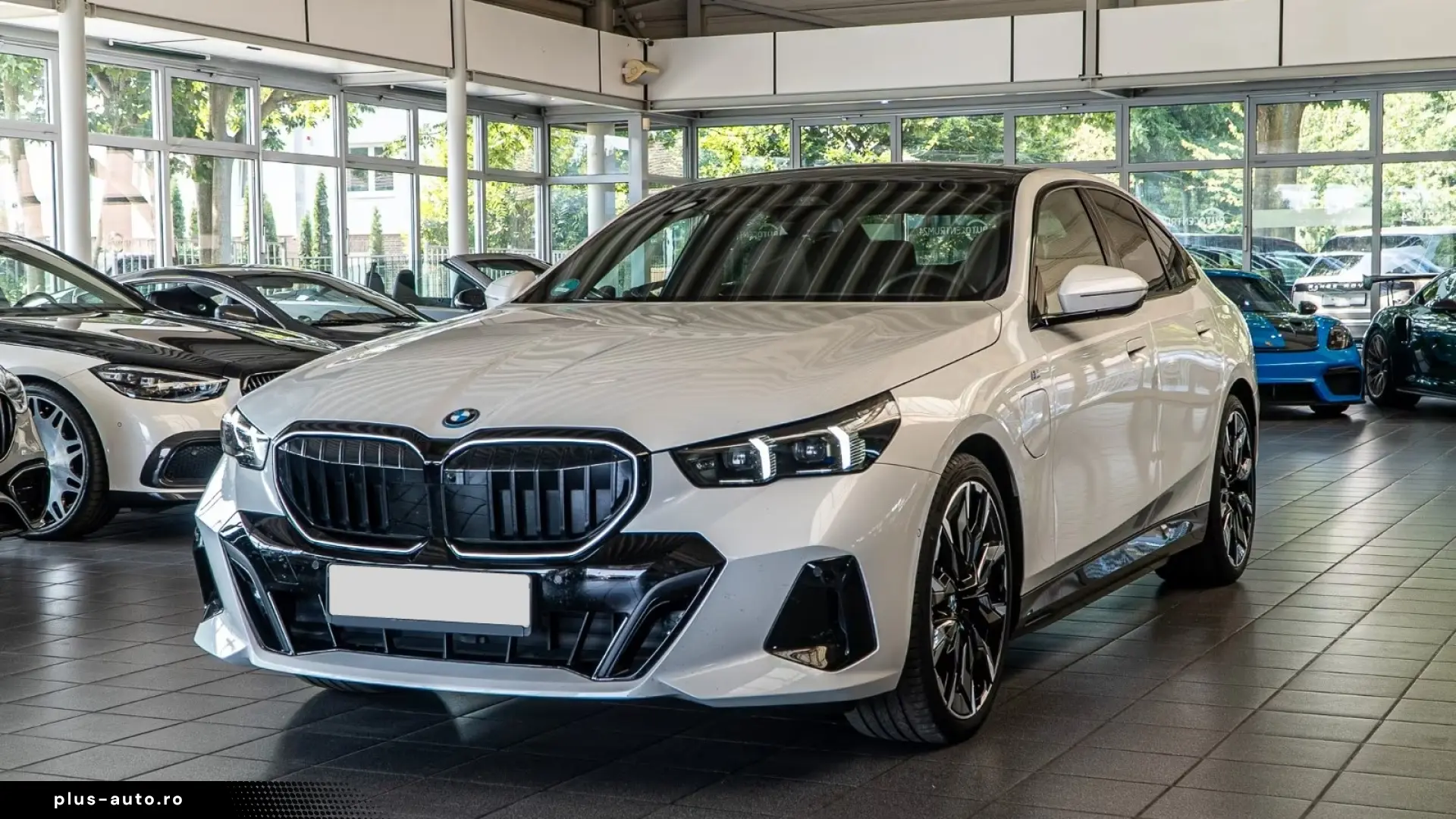 BMW 550e xDrive M Sport PRO Carbon Inno   Finanțare Leasing