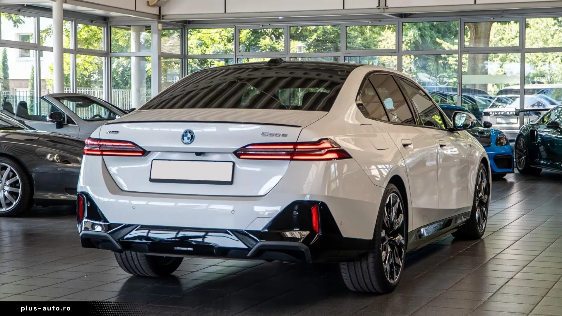 BMW 550e xDrive M Sport PRO Carbon Inno   Finanțare Leasing