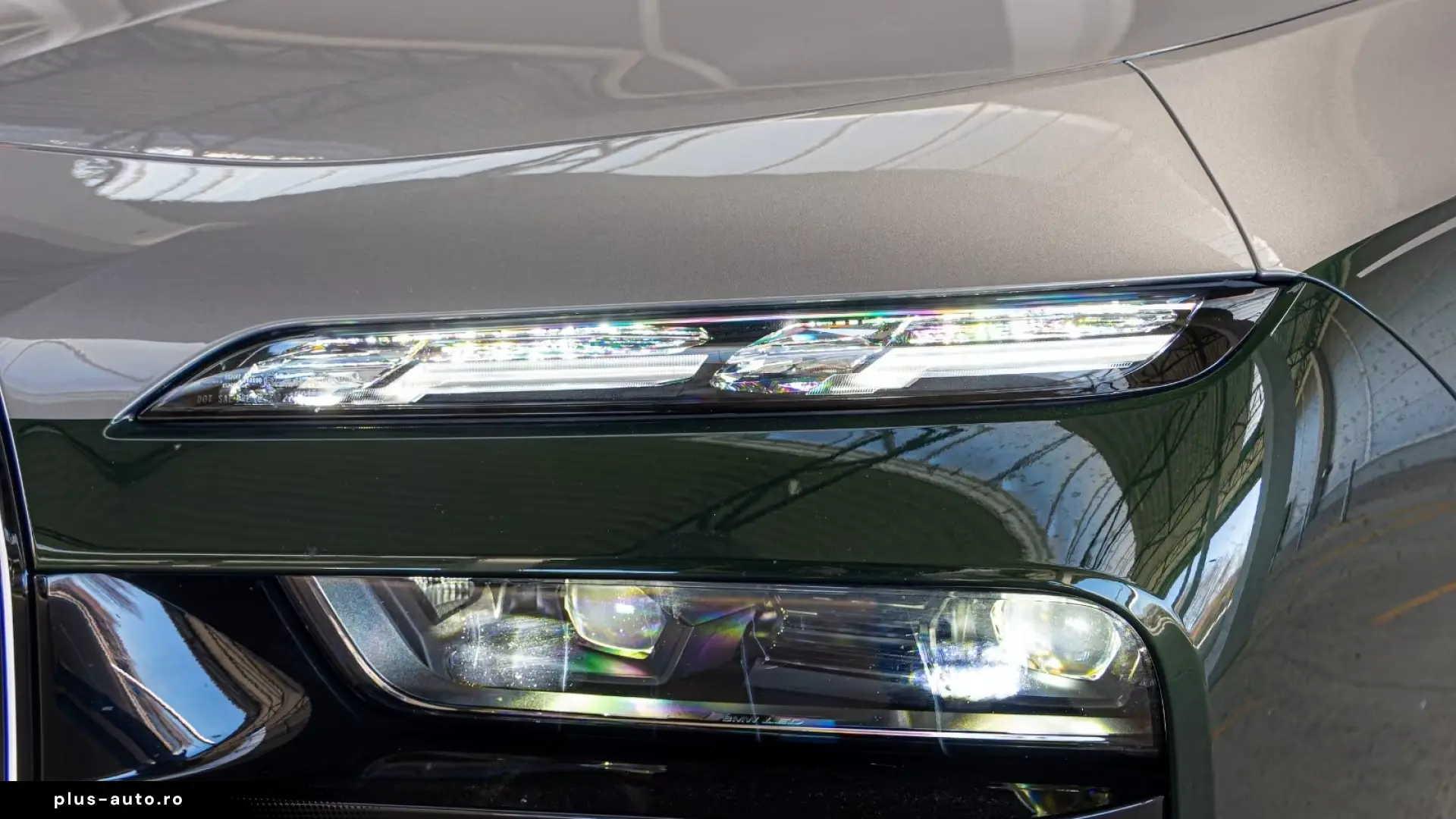 BMW M760e Two-Tone Sky Crystal B&W   Finanțare Leasing