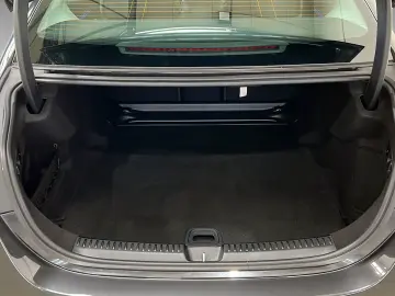 MERCEDES-BENZ E 200 AVANTGARDE DIGITAL Memory Ambi TotW 360