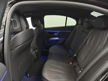 MERCEDES-BENZ E 200 AVANTGARDE Advanced Dstro Ambiente