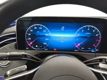 MERCEDES-BENZ E 200 AVANTGARDE Advanced Dstro Ambiente
