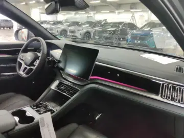 BYD SEAL U DM-i 18.3 kWh FWD Boost 360  ACC Navi LED