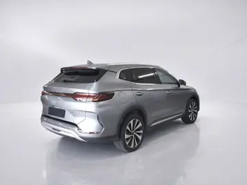 BYD SEAL U DM-i 18.3 kWh FWD Boost 360  ACC Navi LED