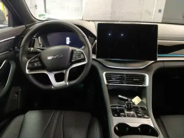BYD SEAL U DM-i 18.3 kWh FWD Boost 360  ACC Navi LED