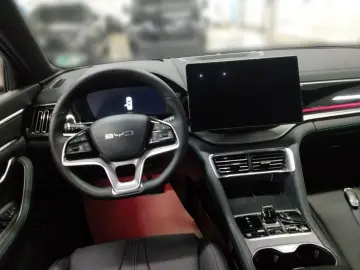 BYD SEAL U DM-i 18.3 kWh FWD Boost 360  ACC Navi LED