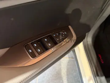 BYD Dolphin Surf Boost 43kWh KAMERA CARPLAY NAVI ALU