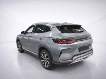 BYD SEAL U DM-i 18.3 kWh FWD Boost 360  ACC Navi LED
