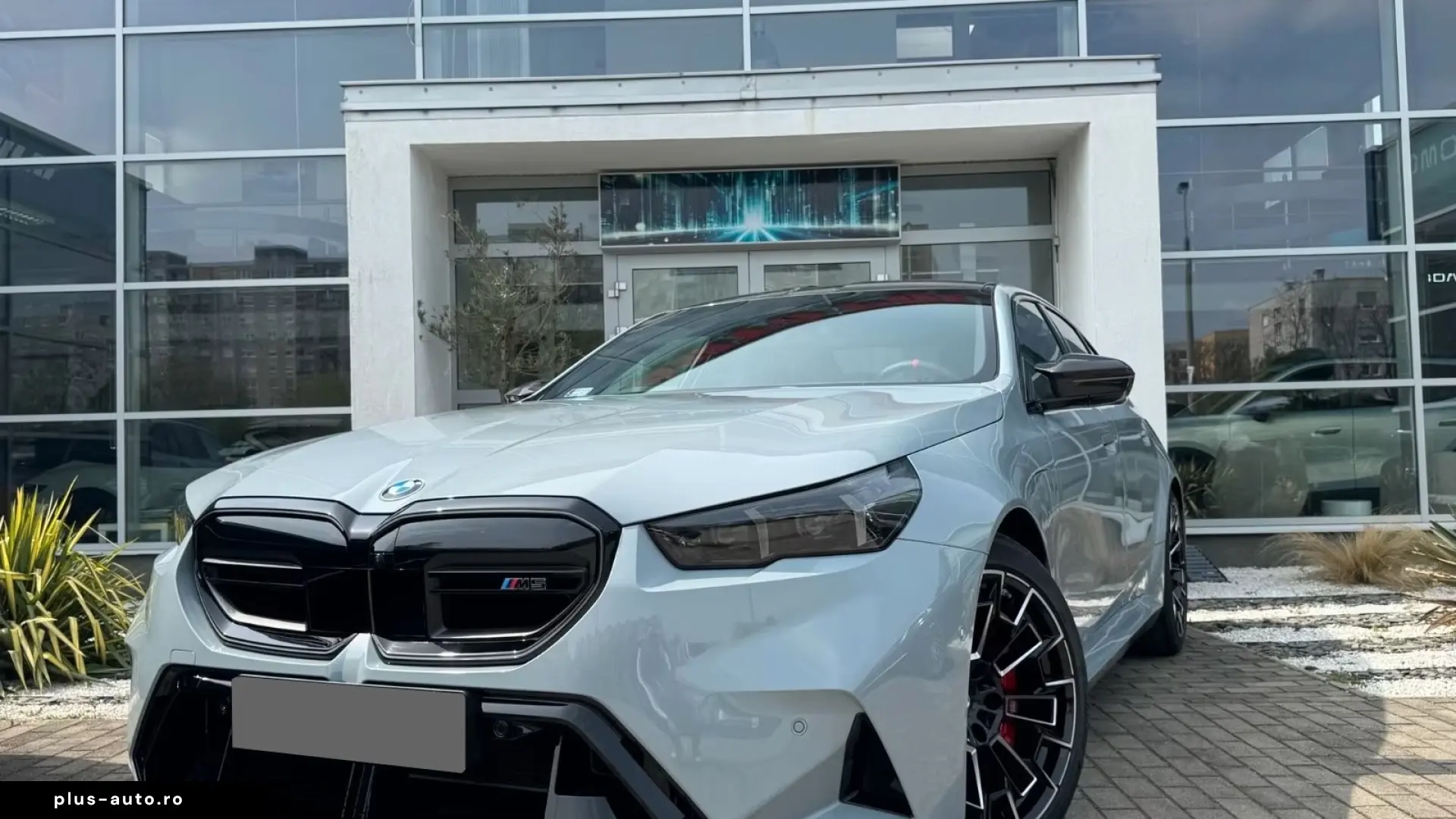 BMW M5 Carbon B&W M Professional   Finanțare Leasing