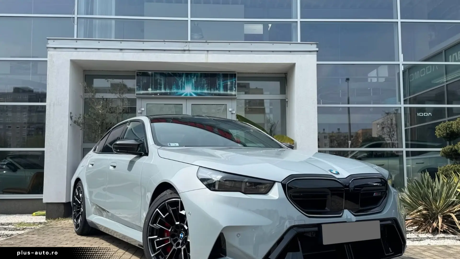BMW M5 Carbon B&W M Professional   Finanțare Leasing