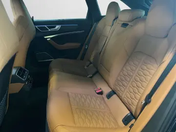 Audi RS6 Avant 441(600) kW(PS) tiptronic HD Matrix