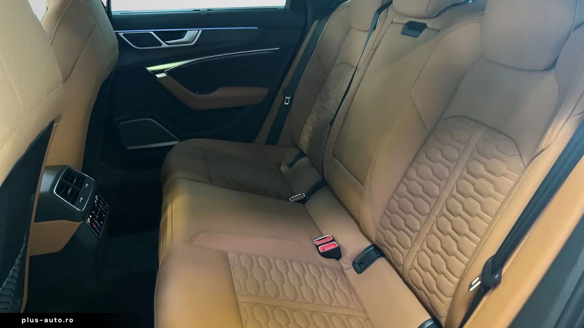 Audi RS6 Avant 441(600) kW(PS) tiptronic HD Matrix