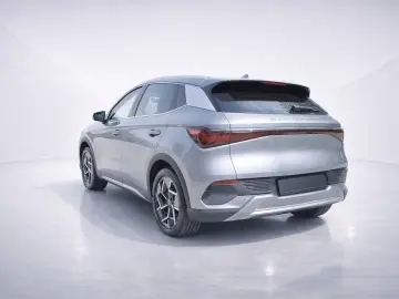 BYD ATTO 3 Design 62 kWh ACC WPU OBC Navi CarPlay