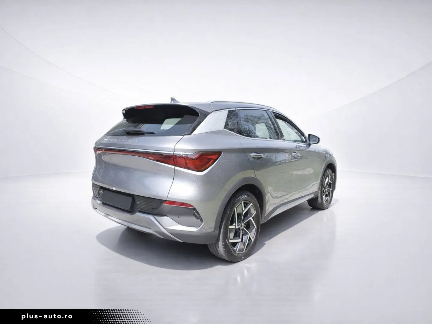 BYD ATTO 3 Design 62 kWh ACC WPU OBC Navi CarPlay