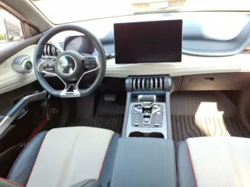 BYD ATTO 3 Design 62 kWh ACC WPU OBC Navi CarPlay