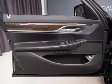 BMW Seria 7 745Le xDrive AT PHEV