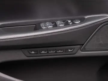 BMW Seria 7 745Le xDrive AT PHEV