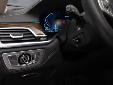 BMW Seria 7 745Le xDrive AT PHEV