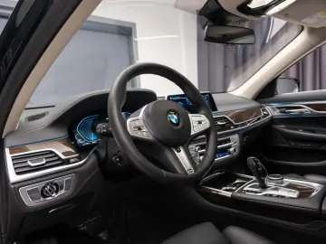 BMW Seria 7 745Le xDrive AT PHEV
