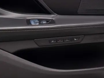 BMW Seria 7 745Le xDrive AT PHEV