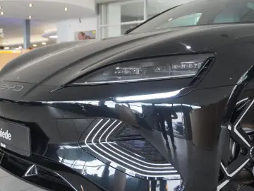 BYD SEAL RWD DESIGN 82 5 KWH NAVI LED 360  SPORT DAB