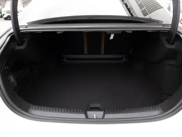 MERCEDES-BENZ E 220 d 4M AMG-Sport Super Pano Burm AHK Night