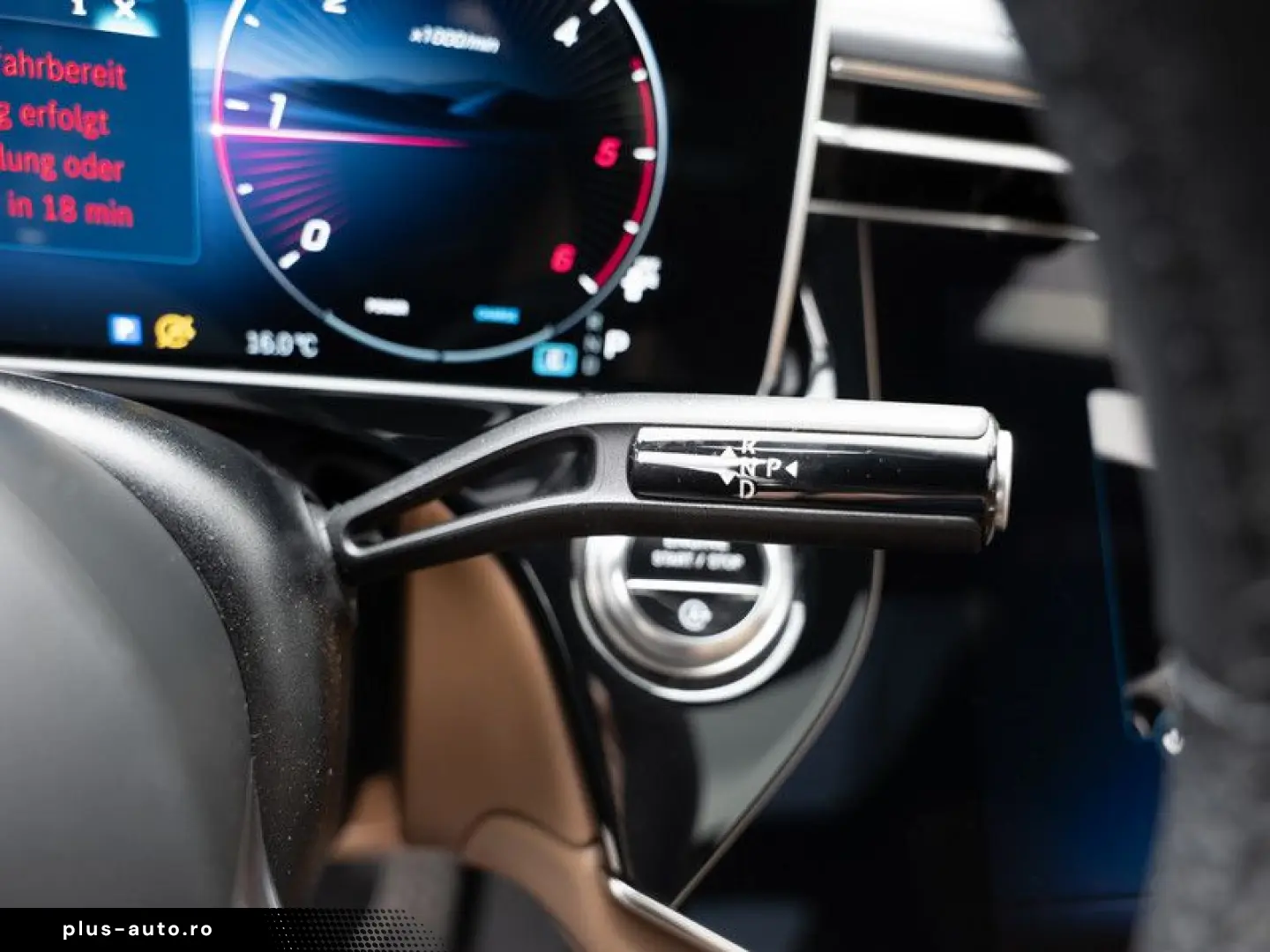 MERCEDES-BENZ E 220 d 4M AMG-Sport Super Pano Burm AHK Night