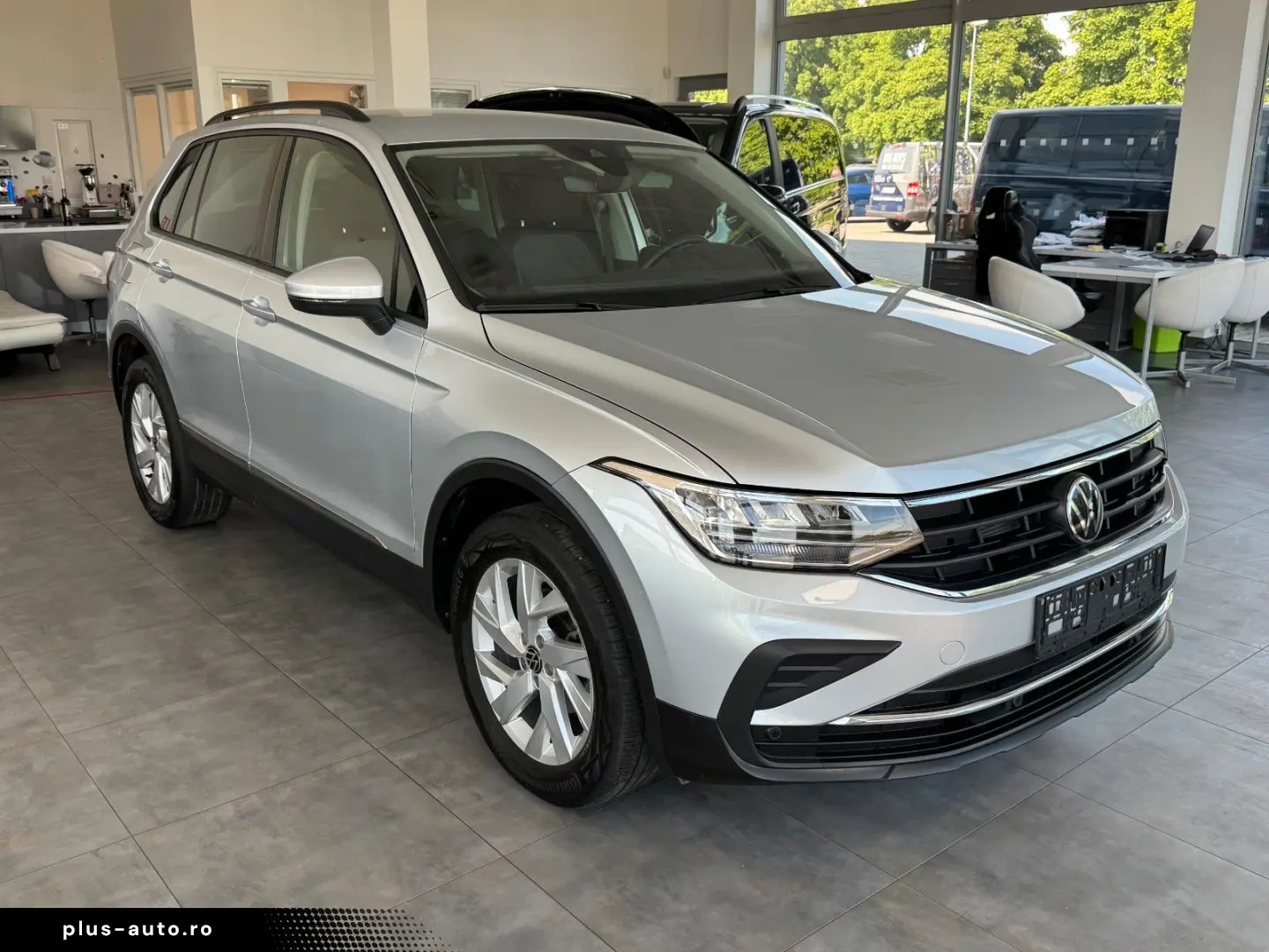 VW Tiguan 2.0TDI DSG Life 4 Motion AHK NAV LED ACC