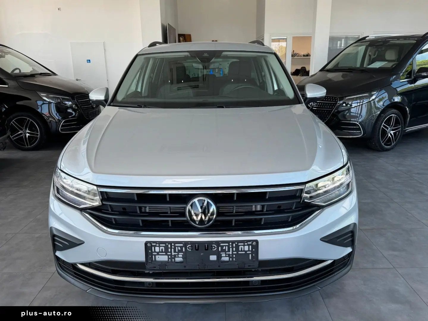 VW Tiguan 2.0TDI DSG Life 4 Motion AHK NAV LED ACC