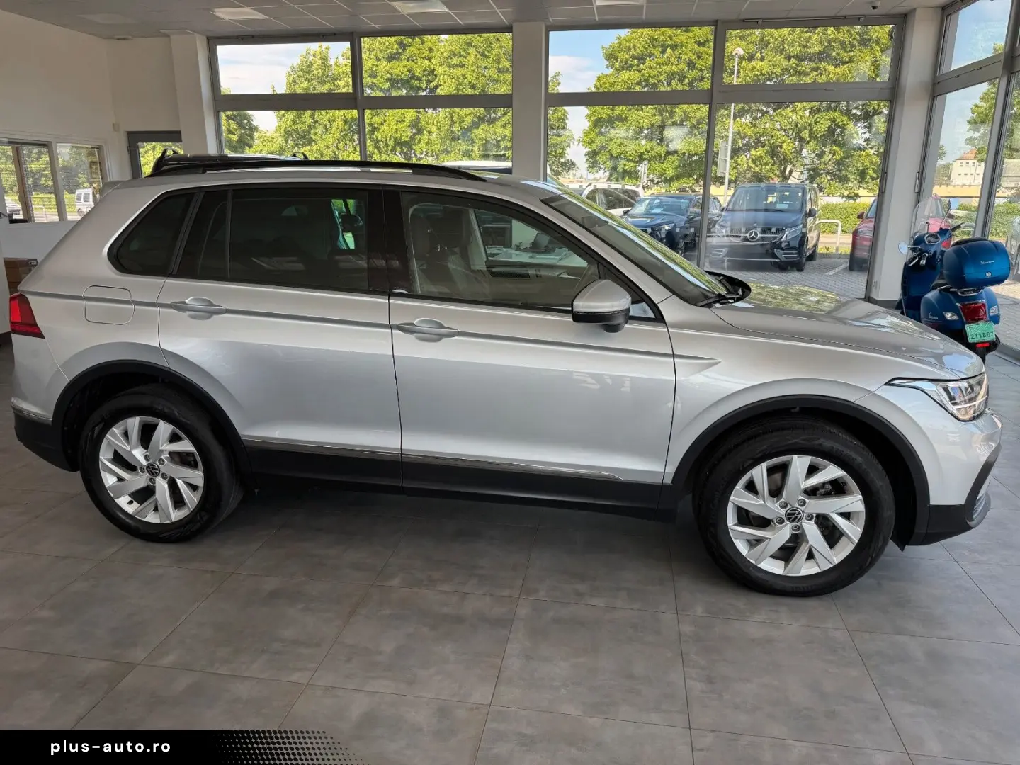VW Tiguan 2.0TDI DSG Life 4 Motion AHK NAV LED ACC