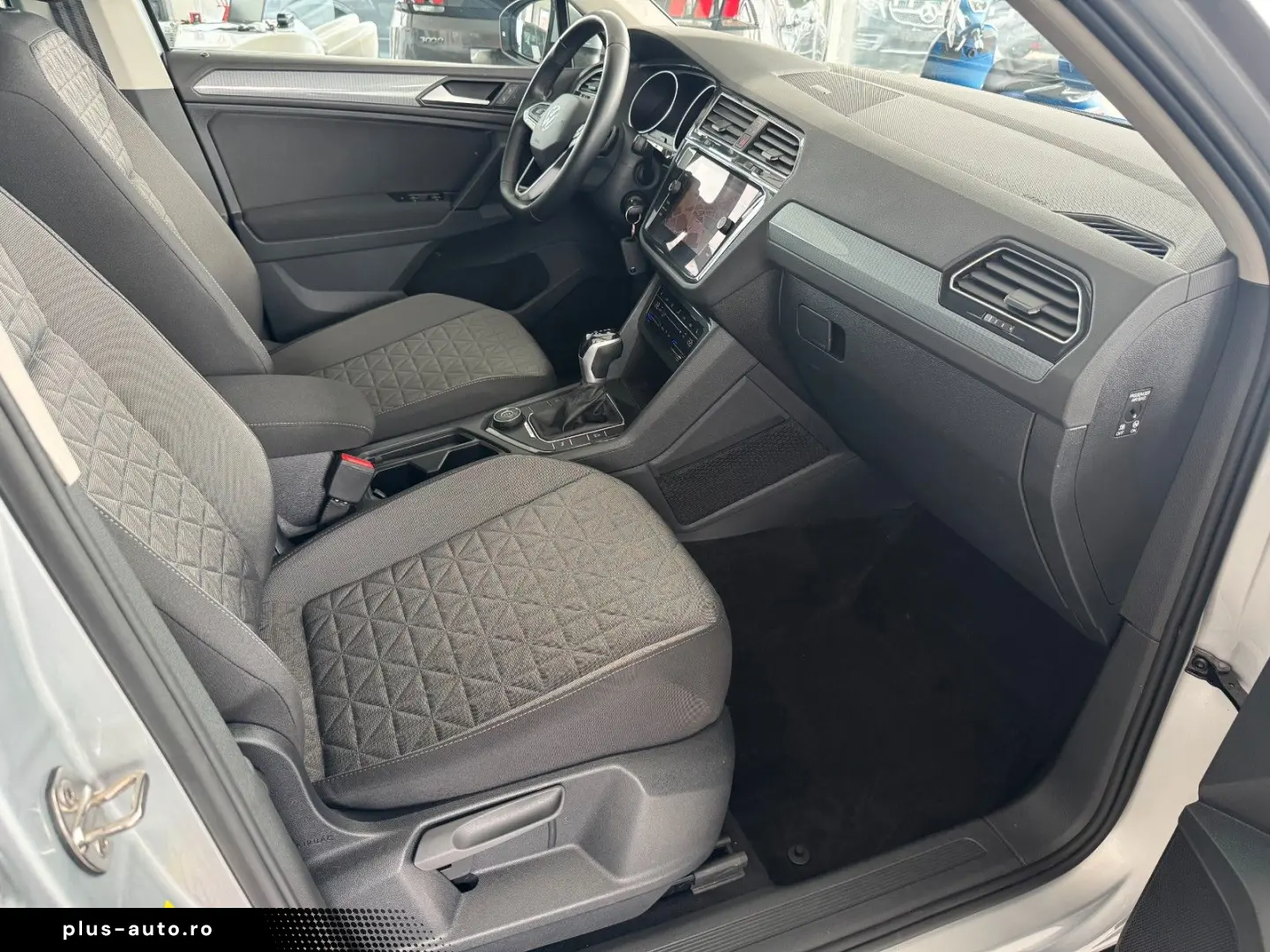 VW Tiguan 2.0TDI DSG Life 4 Motion AHK NAV LED ACC