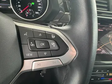 VW Tiguan 2.0TDI DSG Life 4 Motion AHK NAV LED ACC