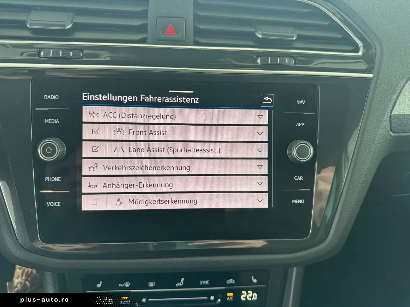 VW Tiguan 2.0TDI DSG Life 4 Motion AHK NAV LED ACC