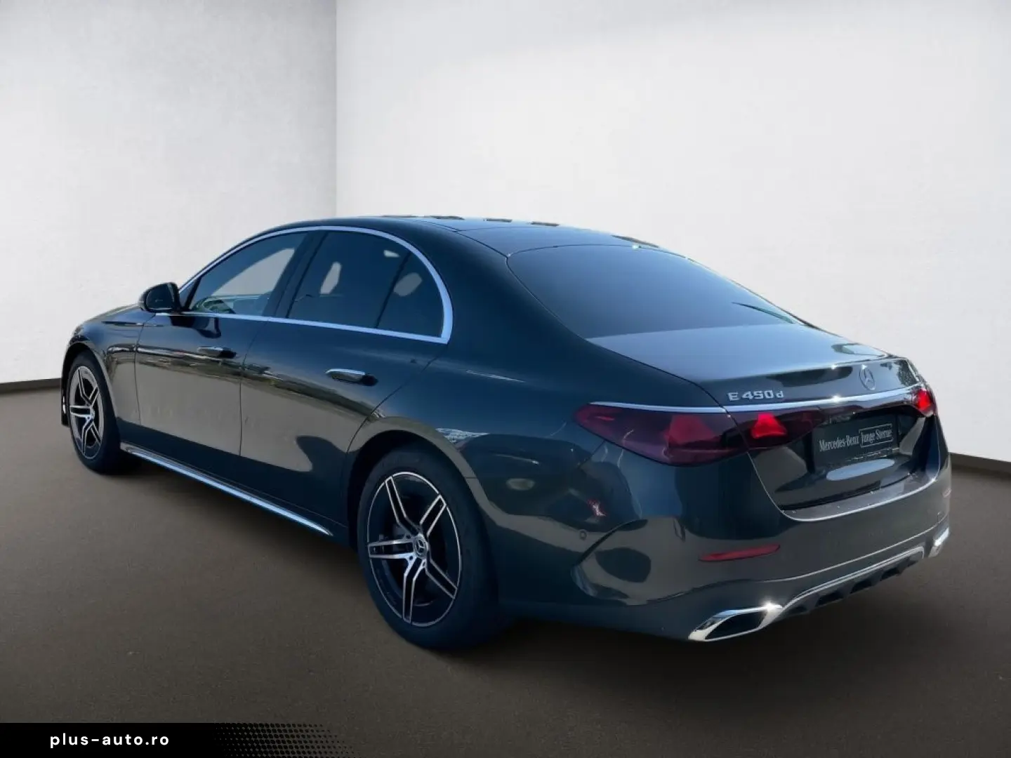 MERCEDES-BENZ E 450 d 4M AMG-ADV  PANO-DACH SUPERSCREEN 360