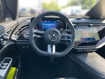 MERCEDES-BENZ E 450 d 4M AMG-ADV  PANO-DACH SUPERSCREEN 360