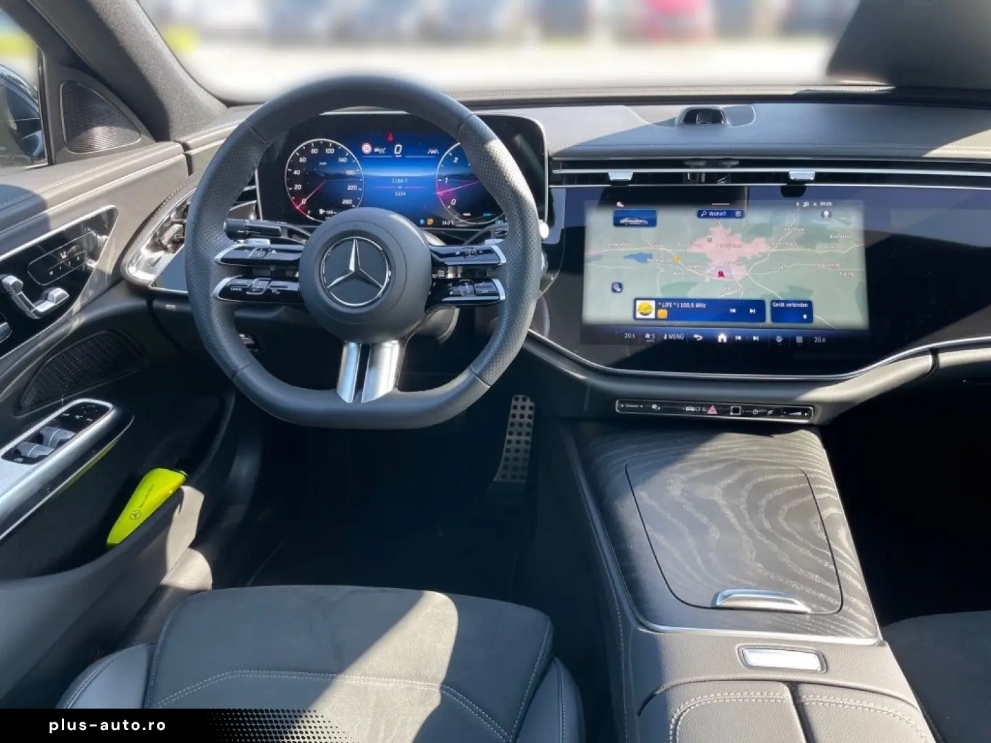MERCEDES-BENZ E 450 d 4M AMG-ADV  PANO-DACH SUPERSCREEN 360